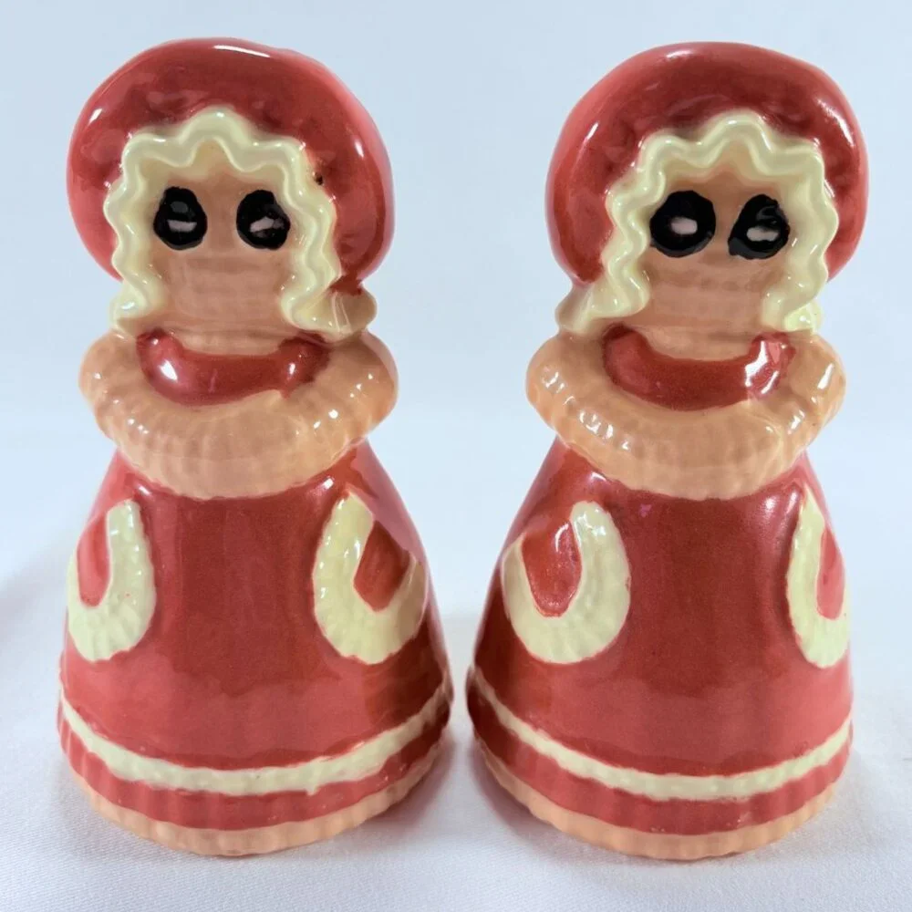 Vintage 1970s‎ Ceramic Burlap Rag Doll Salt & Pepper Shaker Set